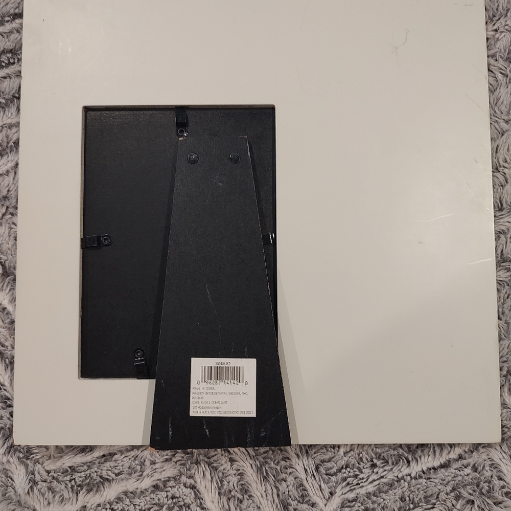 Picture frame - Picture 2 of 2